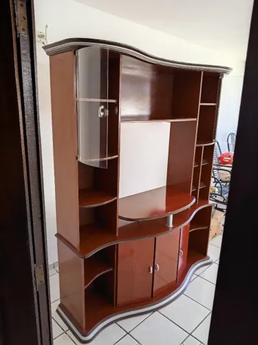 Estante de sala