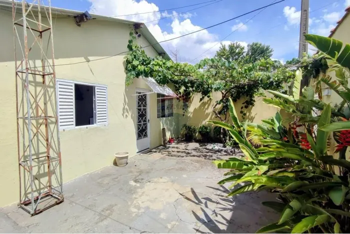 Casa com 3 quartos no Jardim Planalto, Mogi Mirim!