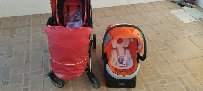 Kit Carrinho BB e Cadeirinha CHICCO