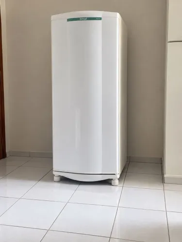 Geladeira Consul degelo seco