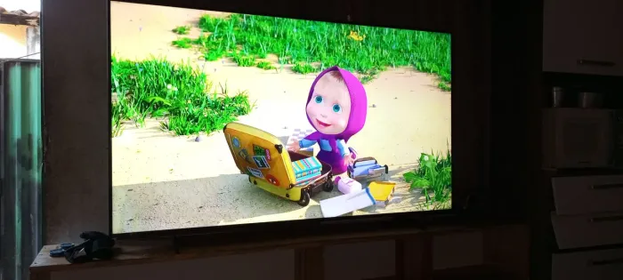Televisão 65 polegadas smart 4k