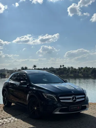 Mercedes-Benz GLA 250 Vision 2.0 TB 16V 211cv Aut. 2015