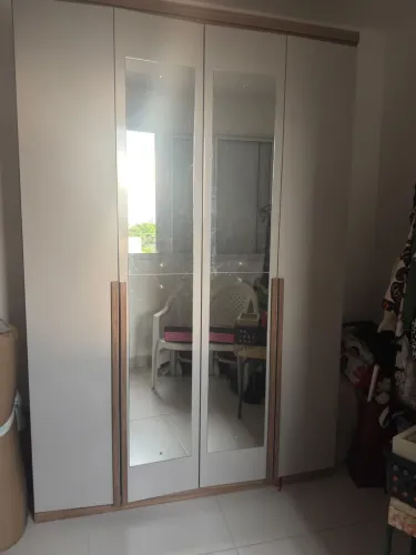 Vendo guarda roupa