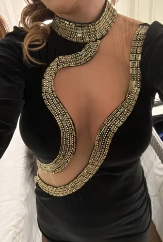 Vestido mondabelle com transparência
