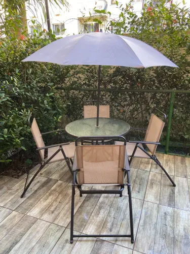 Conjunto de Mesa com Ombrelone