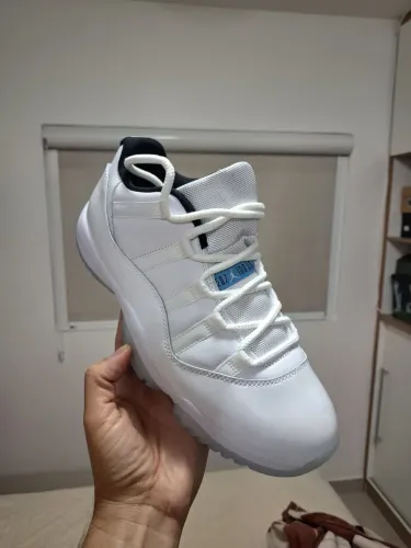 Tênis Nike Air Jordan 11 Retro Low Tamanho 42