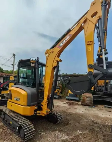 ESCAVADEIRA HIDRÁULICA XCMG XE35U