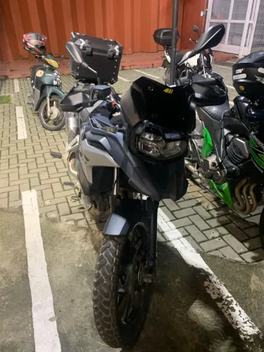 BMW F 750 GS Premium - Completa (Shift Assistant, Modos Pro, Aquecedor)