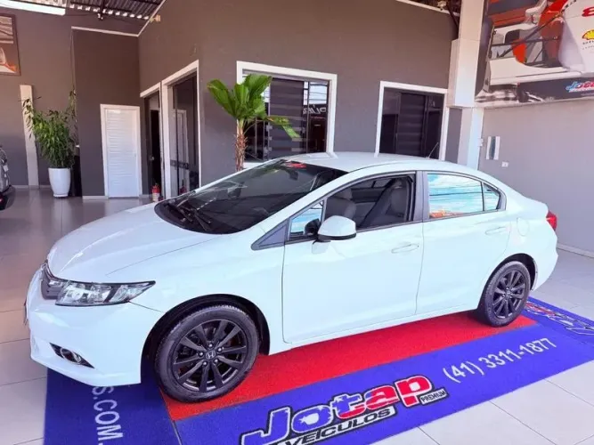 Honda Civic Sedan LXS 1.8/1.8 Flex 16V Mec. 4P 2012