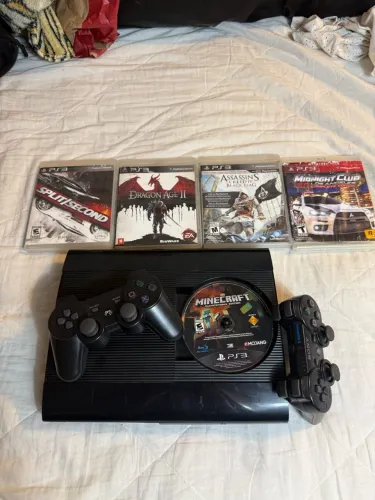 PlayStation 3 super slim para sair logo!