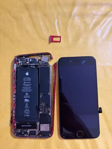 Iphone 8 Red