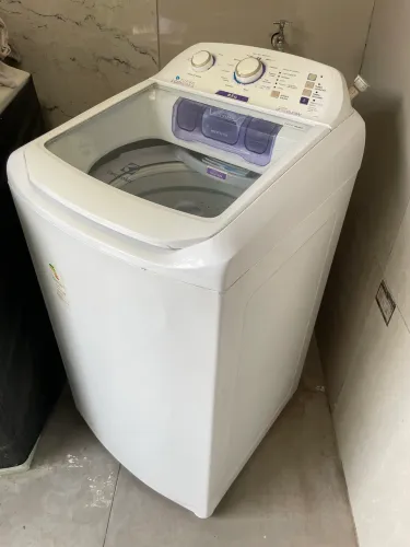 Máquina de lavar Eletrolux 8,5kg (entrego)