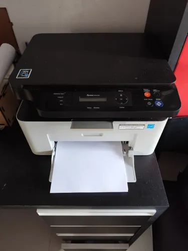 Multifuncional Samsung m2070w
