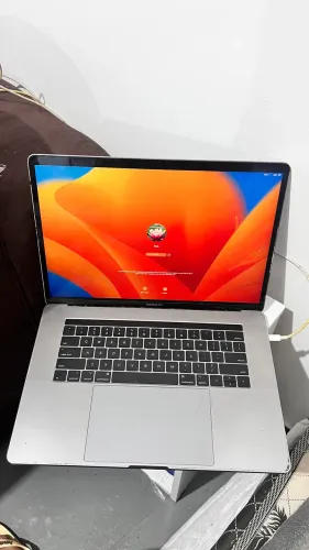 Apple MacBook Pro Cinza