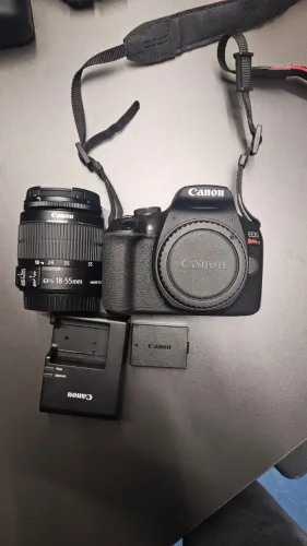Câmera DSLR Canon EOS Rebel T7