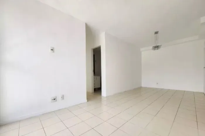 Apartamento - ATENÇÃO - DIRETO COM O PROPRIETÁRIO, SEM CORRETOR.