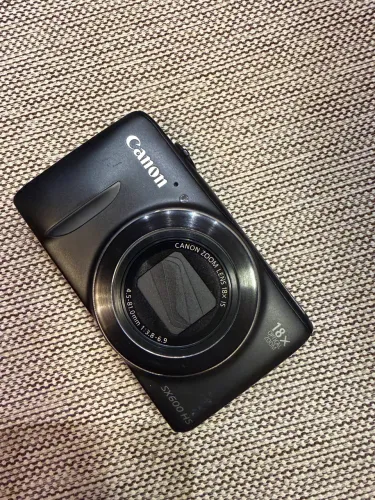 Câmera Canon SX600HS