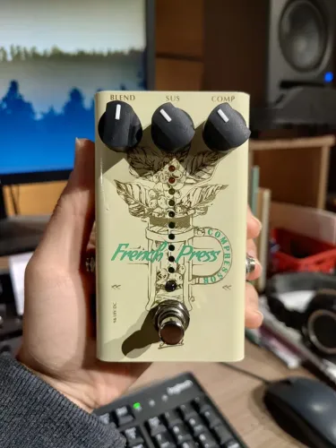 Pedal Compressor Aura Amps French Press (Dyna Comp com medidor visual)