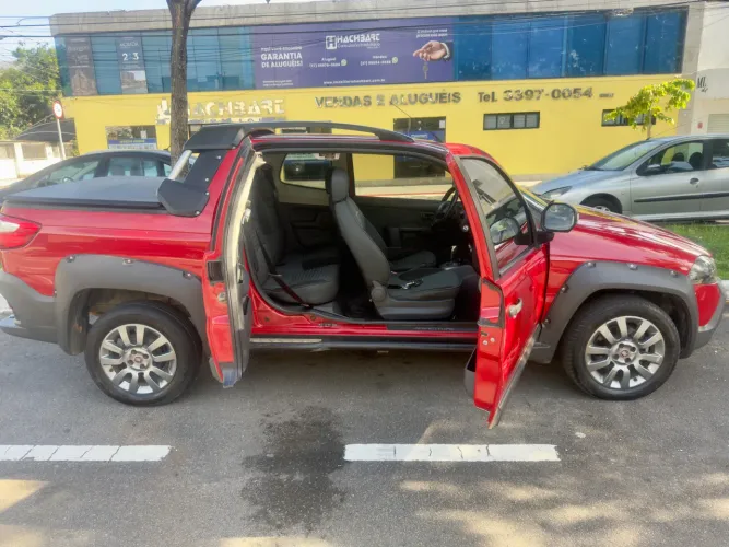 Fiat Strada Adventure1.8/ 1.8 Locker Flex CD 2015