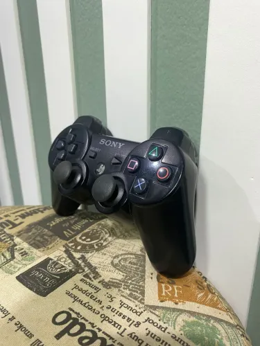 Controle de ps3 edição especial EM PERFEITO ESTADO