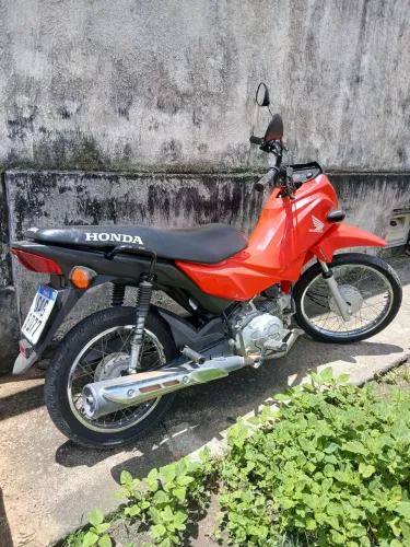Honda pop 110i conservada, veículos em dias. Só pegar e rodar. Único dono.