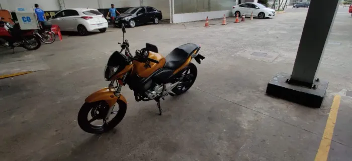 Honda CB 300r/ 300r Flex 2010 com apenas 19900km, oportunidade única!!!