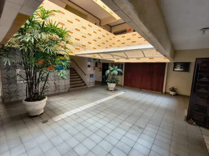 Apartamento com 2 dormitórios à venda em Praia Grande na Vila Tupi