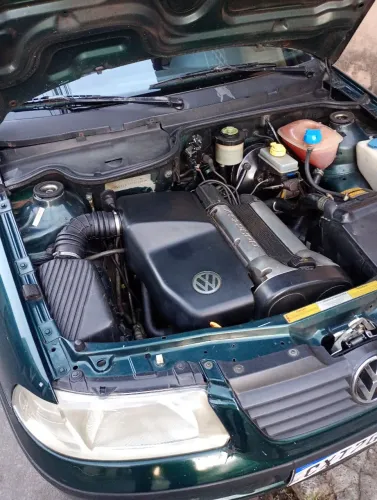 Volkswagen Parati 1000 MI 16V 2P E 4P 2000