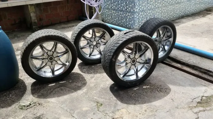 Jogo de Rodas Status Alloy Wheels - Aro 22