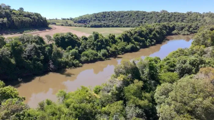 Chácara com 1 hectare com acesso ao Rio Ijuízinho - SERRA DE BAIXO ENTRE IJUÍS