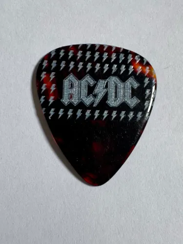 Palheta AC/DC Angus Young - palheta do show Power Up