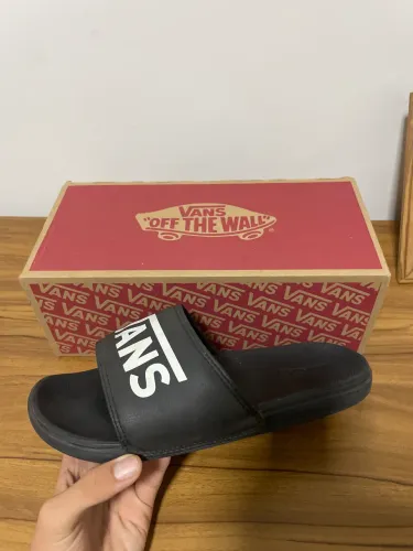 chinelo vans preto original na caixa