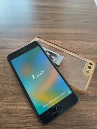 iPhone 8 Plus 