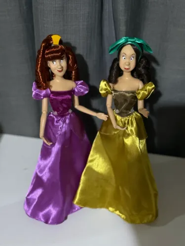 Bonecas Barbies Drizella e Anastasia (irmãs Cinderella) originais Disney Store