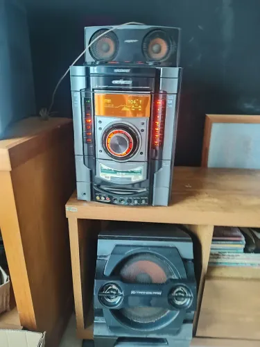 Rádio Sony 880rms
