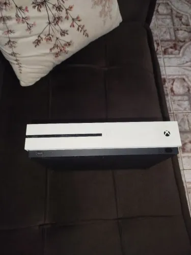 Xbox One S (Placa Queimada)