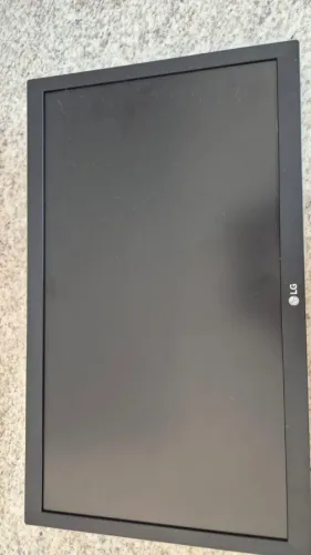 ? Monitor LG - Tela LED com HDMI + Suporte de Parede