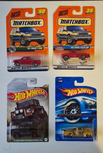 Lote 4 Miniaturas Hot Wheels e Matchbox Caminhonetes Pickups 