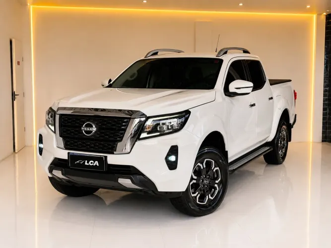 Nissan Frontier XE CD 4X4 2.3 Bi-TB Diesel Aut. 2025