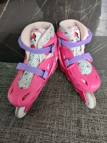 Patins da Minnie