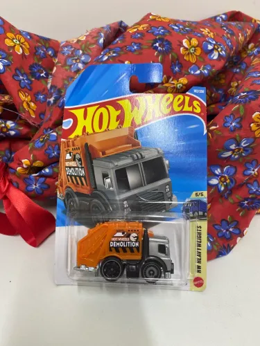 Carrinho TOTAL DISPOSAL hotwheels