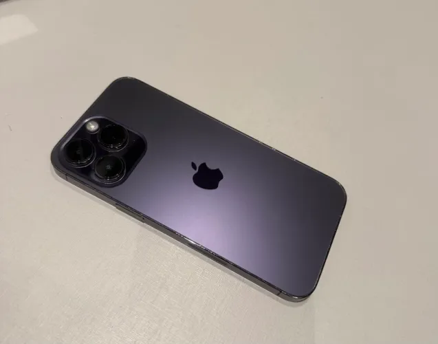 iPhone 14 ProMax roxo - Lindo!