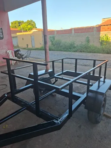 Vende-se carretinha modelo FAZENDINHA, 1.15×2.0 super reforçada!