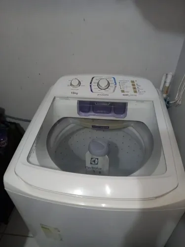 Vendo Lavadora de Roupas Electrolux Lac 16 kg