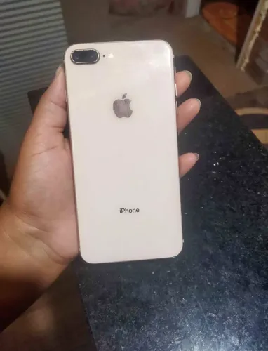 iPhone 8 Plus zero barato
