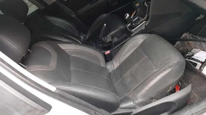 Jogo bancos Citroen C4 Lounge 2015