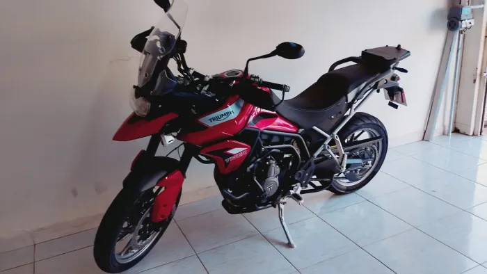 Vendo Tiger 900 GT pro moto com 22200 km sem detalhes