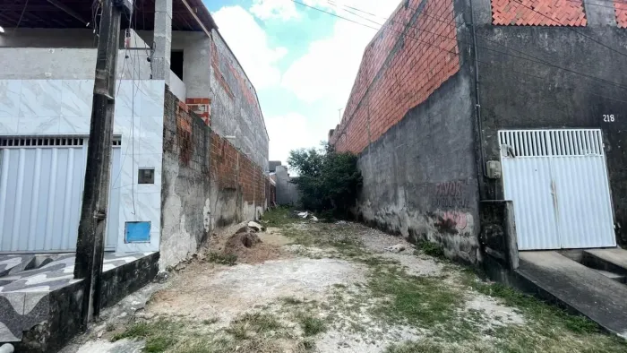 Terreno à Venda no Siqueira Próximo à Osório de Paiva