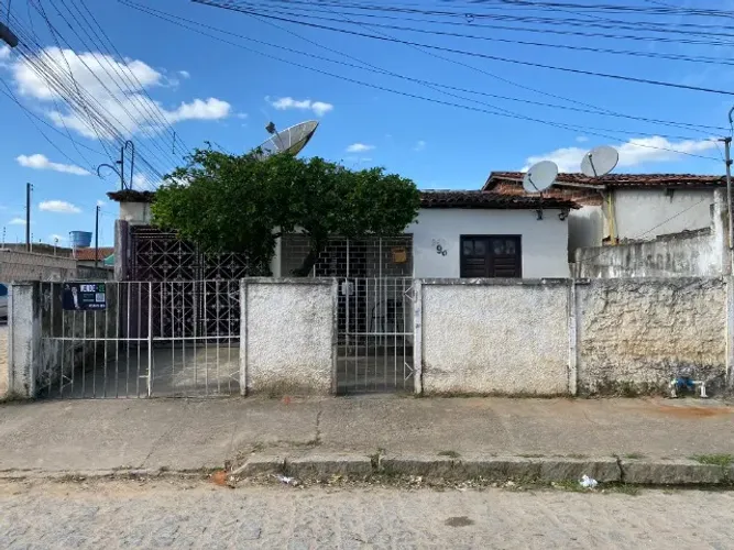 Casa 2 quartos com garagem e quintal na Vila Maria | Perto de escolas e da UPA