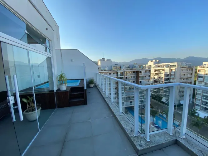 Cobertura Duplex com 148 m² São três quartos, sendo duas suítes,no Pontal Oceanico